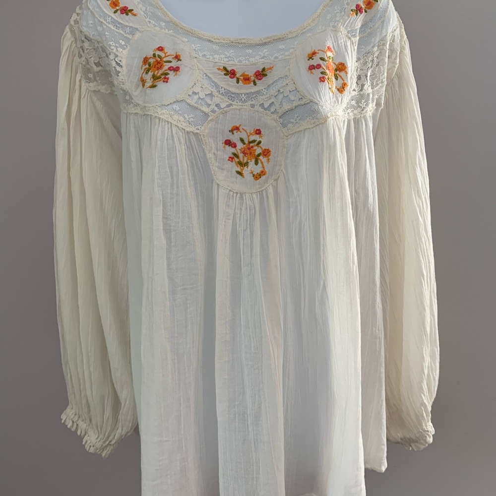 NWT Free People Embroidered Blouse - Picture 2 of 15